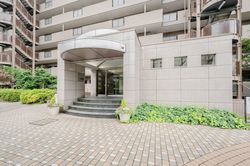 シスナブ池袋本町Ｃ棟 建物画像1