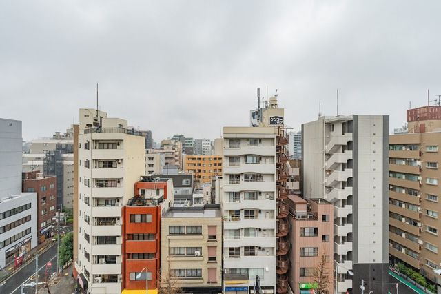 ライオンズマンション鶯谷 