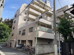 パレ・ドール方南町 建物画像1