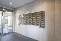 コスモ十条グランシティ 建物画像1