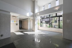 コスモ十条グランシティ 建物画像1