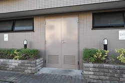 コスモ十条グランシティ 建物画像1