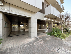 ライオンスガーデン谷中三崎坂 建物画像1