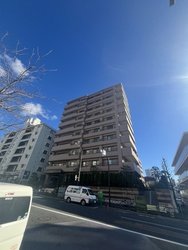 クリオ新宿戸山壱番館 建物画像1