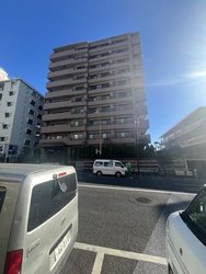 クリオ新宿戸山壱番館 建物画像1