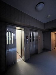 クリオ新宿戸山壱番館 建物画像1