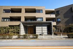 ライオンズマンション馬事公苑パークサイド 建物画像1