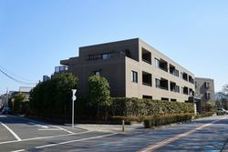 ライオンズマンション馬事公苑パークサイド 建物画像1