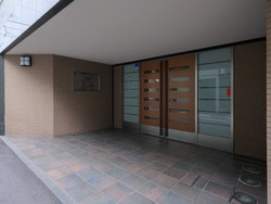 ライオンズヒルズ参宮橋 建物画像1