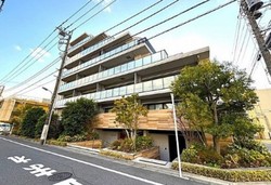 イニシア練馬豊玉 建物画像1