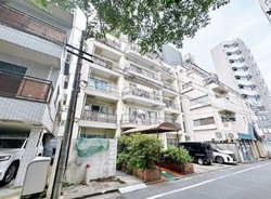 巣鴨日伸ハイツ 建物画像1
