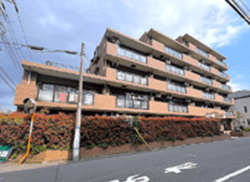 ライオンズマンション日吉学園 建物画像1