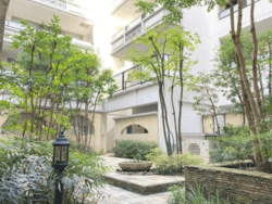 ロイヤルシーズン溝の口CASA 建物画像1