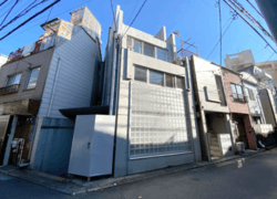 渋谷区代々木１丁目 ⼀棟売りビル 26,400万円 建物画像1