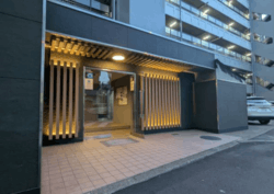 レインボー烏山 建物画像1