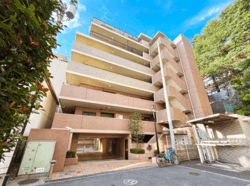 ヴィラージュ白山 建物画像1