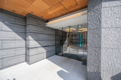 プレミスト三鷹 建物画像1