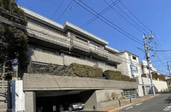 ロワ・ヴェール平町 建物画像1