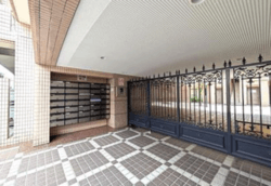 ロイヤルプラザ目白 建物画像1