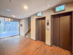 安藤坂東方マンション 建物画像1