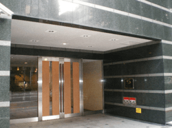 サングレイス関内 建物画像1