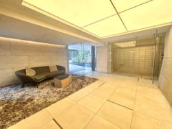 ピアース新宿三丁目 建物画像1