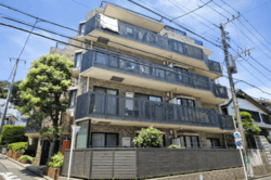 横浜南軽井沢パーク・ホームズ 建物画像1