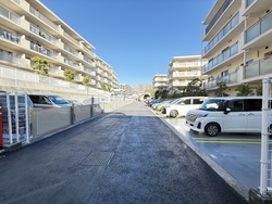 パークコリーナ上大岡ブルックコート 建物画像1