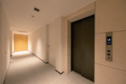 ディアナガーデン鷹番 建物画像1