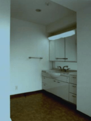 ウェーブツーファーストセンチュリーちはや 建物画像1