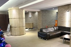 ザ・クレストシティ パークコート 建物画像1