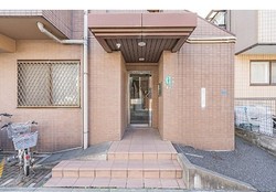 クリスタルパレス中板橋 建物画像1
