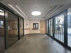 リブゼ横浜ベイモール 建物画像1
