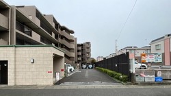 ライオンズプラザ武蔵新城 建物画像1