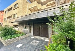 コニファーコート・ロワジール 建物画像1