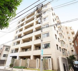 ガーデンヴィラ三軒茶屋 建物画像1