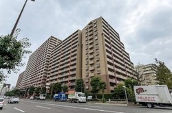 イーストパークス大島サザンスクエア 建物画像1