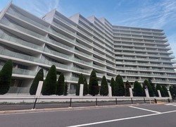 加賀レジデンス 建物画像1