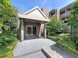 ルイシャトレ大倉山 建物画像1