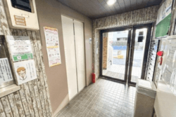 ライオンズマンション駒場 建物画像1