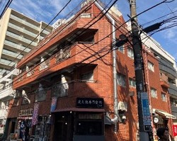 サンローゼ新宿 建物画像1