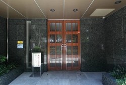ヒルズ新宿御苑 建物画像1