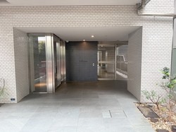 ログ初台 建物画像1