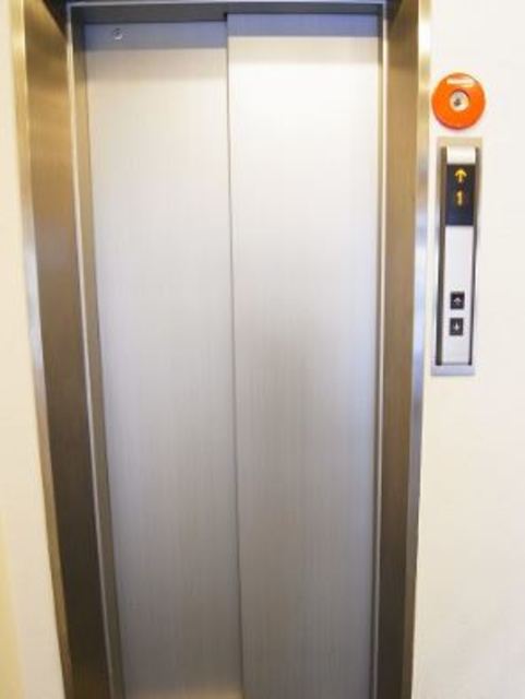 松濤マンション（富ヶ谷2） エレベーター