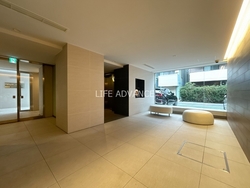 ディアレイシャス三軒茶屋 建物画像1