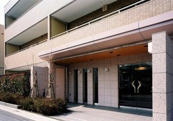 クリオ目黒ラ・モード 建物画像1