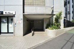 シャンボール北新宿 建物画像1