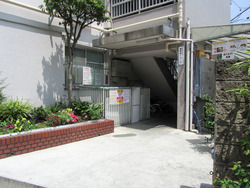 新宿コーポ1号棟 建物画像1