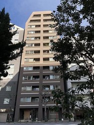 ライフェール新宿御苑ノースサイド 建物画像1