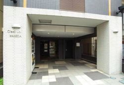 セジョリ早稲田鶴巻町 建物画像1